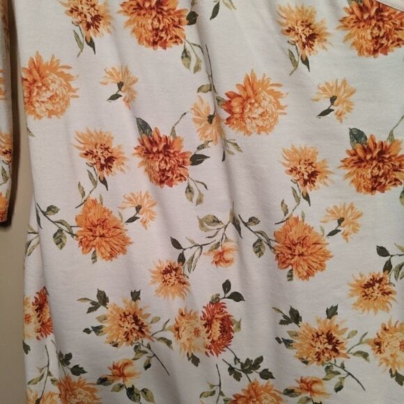 Forever 21 Dress Flowered Medium - Picture 3 of 4